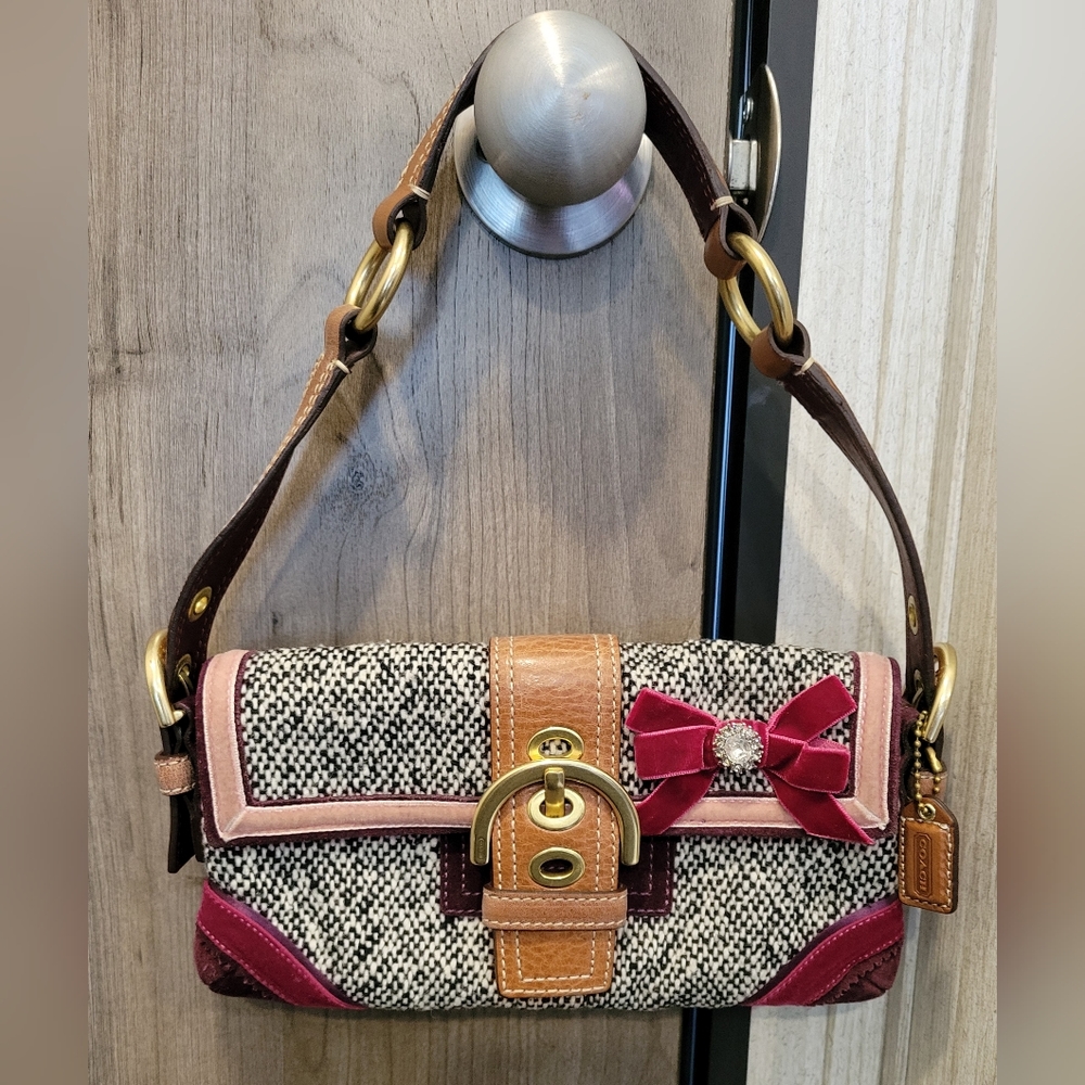 Vintage Y2K Coach handbag